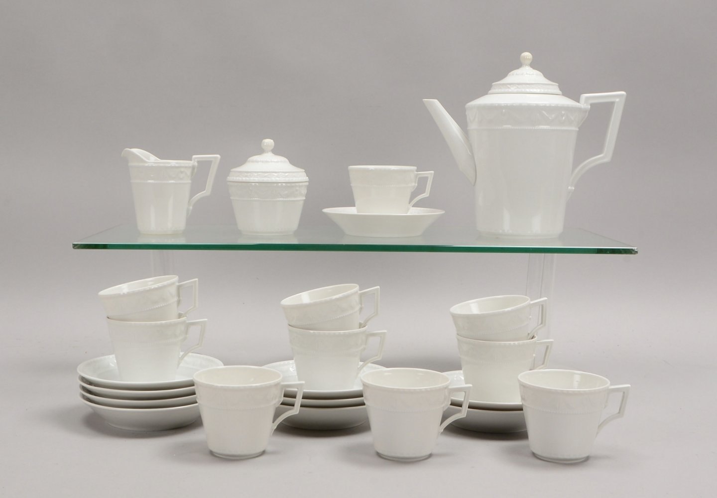 KPM, Kaffeeporzellan, Dekor 'Kurland': Kanne, Zucker und Sahne, 8x Tassen mit 10x UT