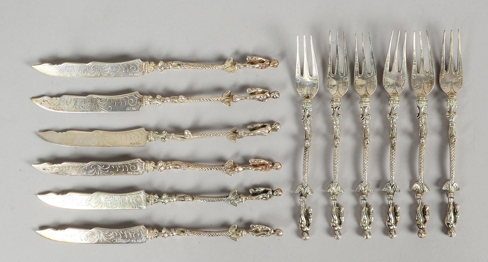Antikes Obstbesteck, 800 Silber, feine figürl. Gestaltung, Klingengravur, für 6 Pers.