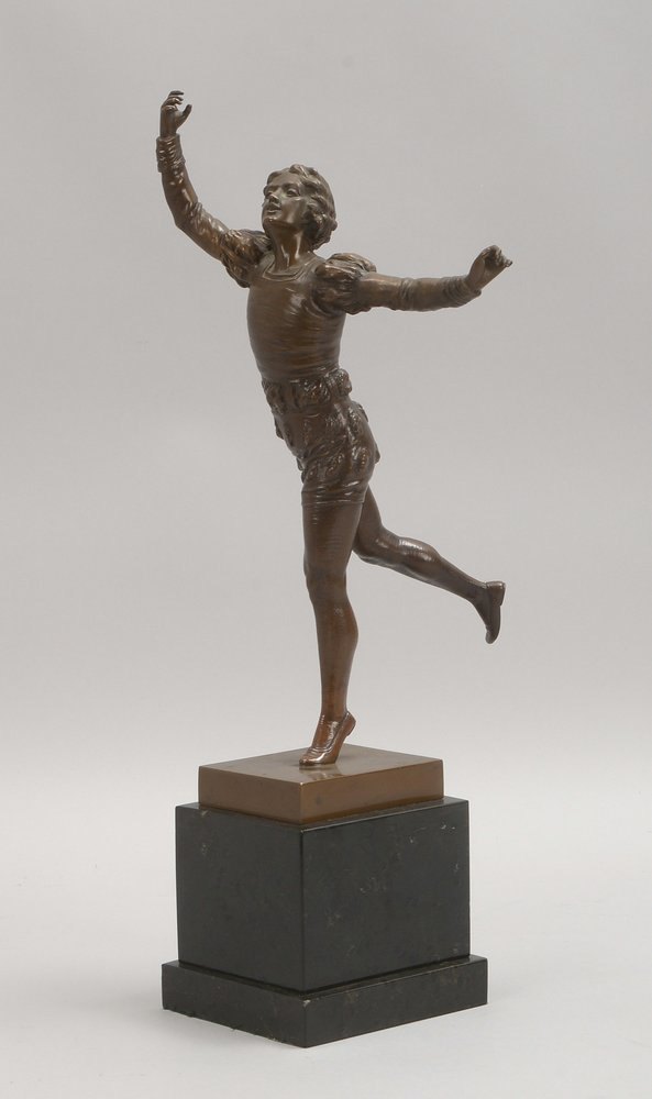 Eichler, F., Bronzeskulptur, 'Tänzer', auf der Plinthe sign., auf hohem Marmorsockel