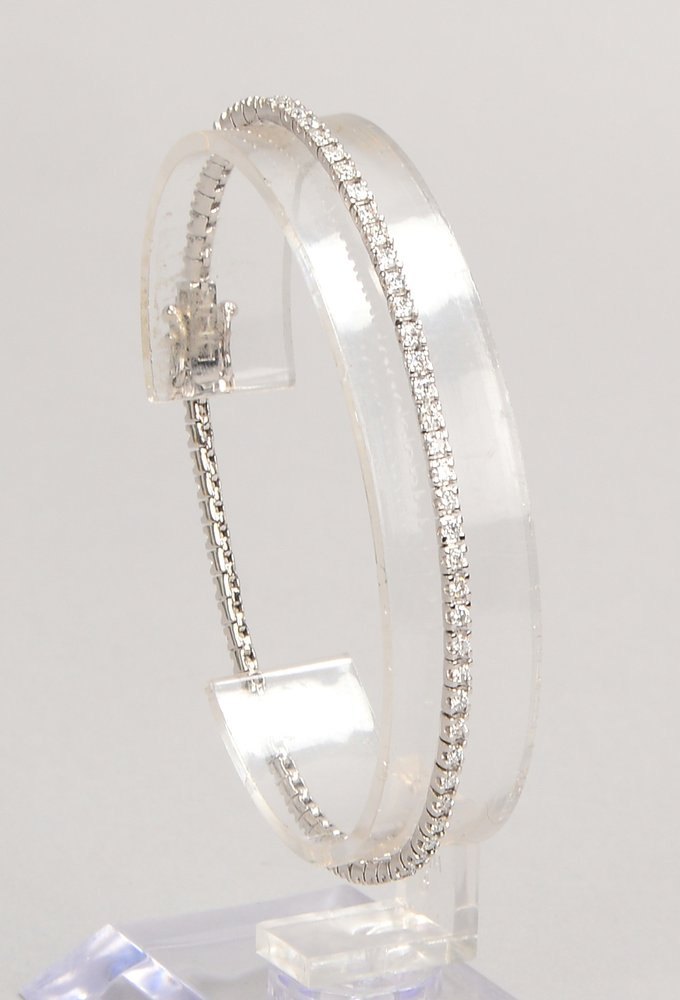 Tennisarmband, 950 Platin (gest.), mit 74x Brill./zus. 1,57 ct, 'F - Vsi'; mit Zertifikat!