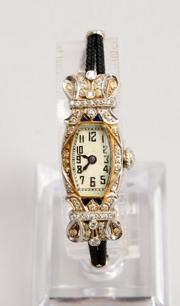 Art déco-DAU, Platin-Gehäuse mit Steinbesatz, läuft nicht an; Maße 14 x 40 mm