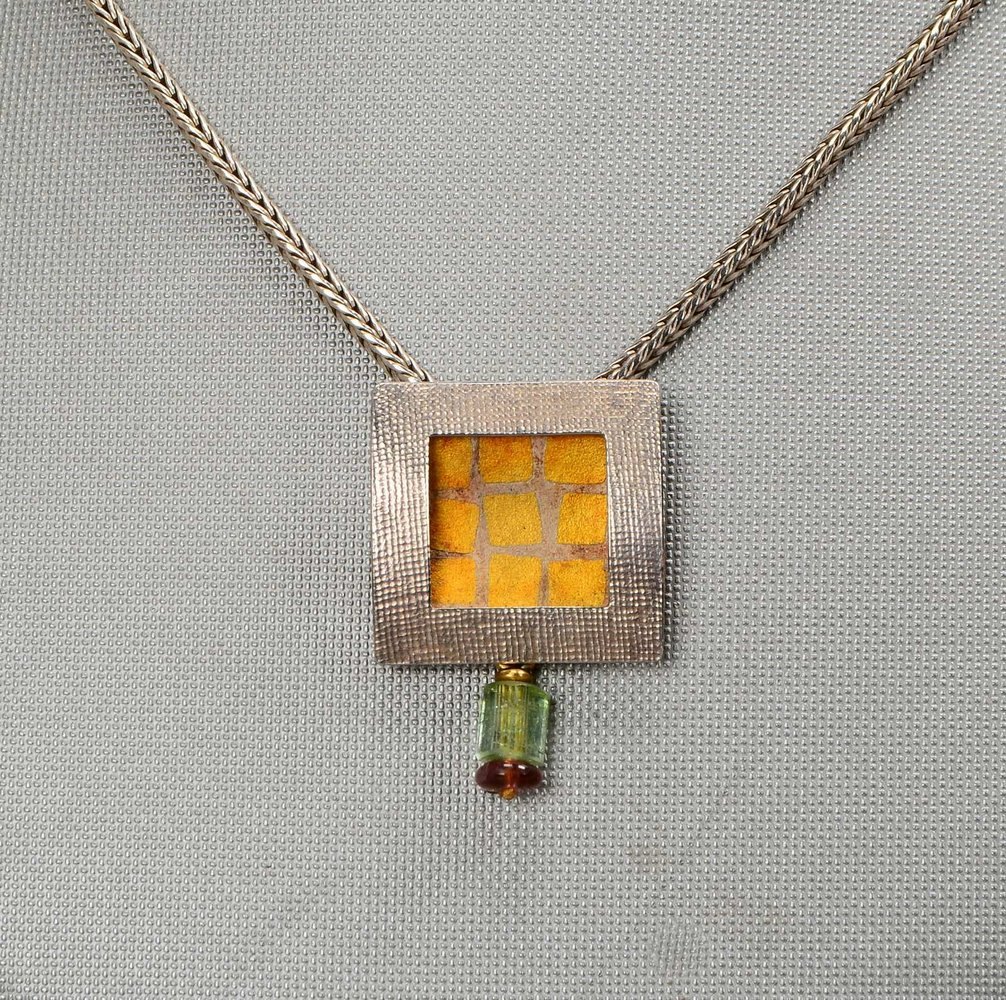 W. Falz, Designer-Collier, rahmenf. Silber-Anhänger mit Goldaufl. und Steinen