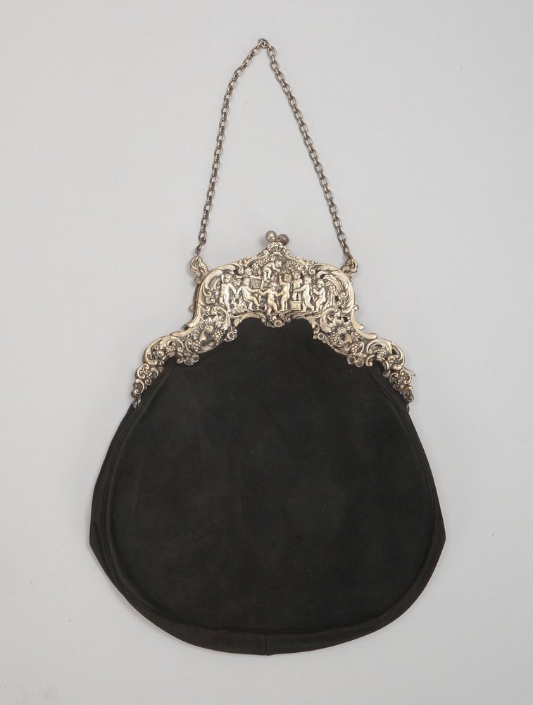 Antike Abendtasche, fester Samtstoff, 800 Silber-Montierung/Reliefdekor, an Kette