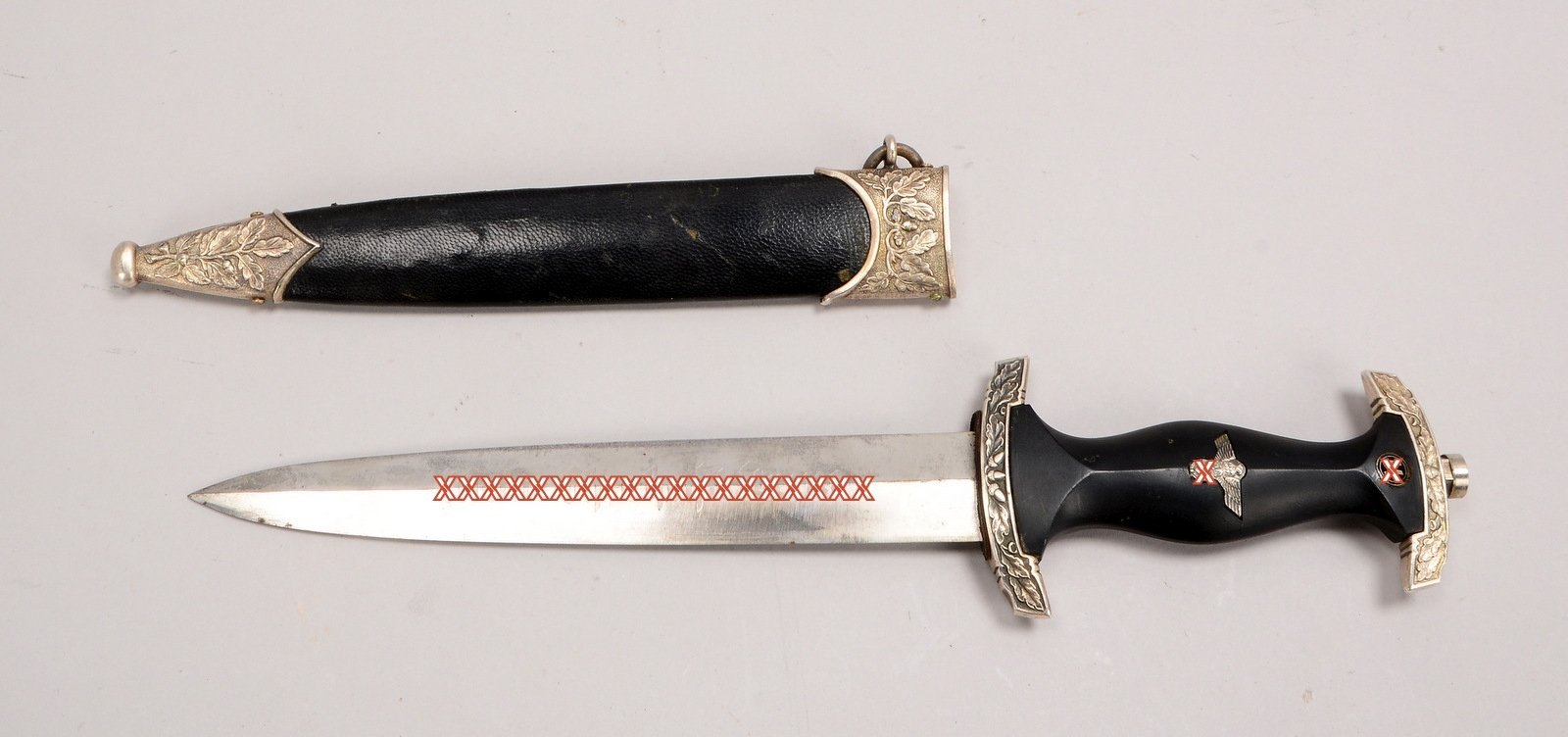 Sammler-Dolch ('D. R.'), Replik/Sammleranfertigung; Länge/mit Scheide: 37 cm