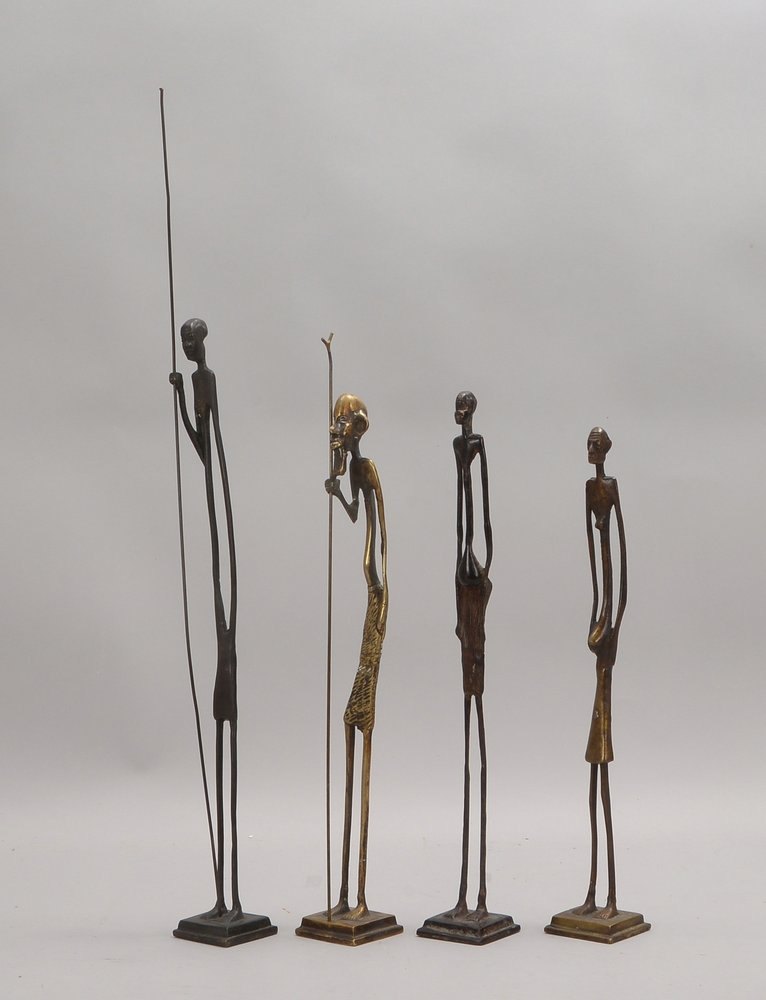 Skulpturen-Konvolut, Bronze, 'Zwei Generationen', 4 Fig.; Höhe 41 cm - 51 cm