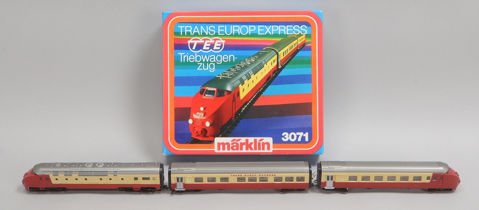 Sammlerlok, Märklin, 'Spur H0': 'TEE-Triebwagenzug 3071', neuwertig - in OVP