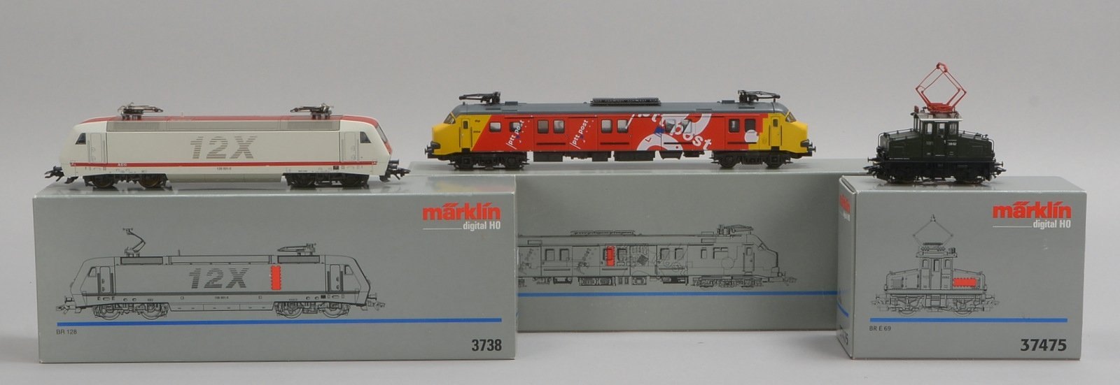 Modelleisenbahn-Sammlerkonvolut, Märklin, 'Spur H0', 3 Elektroloks, versch. Ausf., neuw. - in OVP