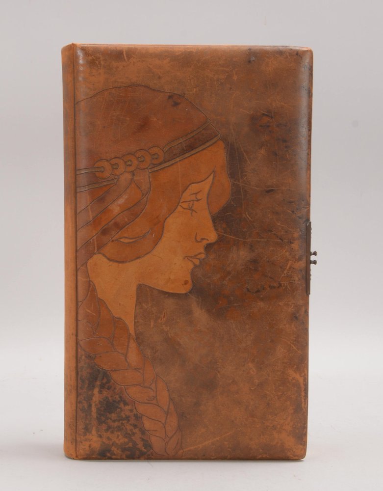 Antikes Fotoalbum (Jugendstil), geprägter Ledereinband - ohne Inhalt (Schließe unvollst.)