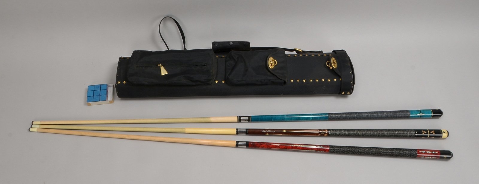Billardqueue-Tasche mit 3x Queues, jeweils schraubbar; Länge 147 cm - Länge 150 cm