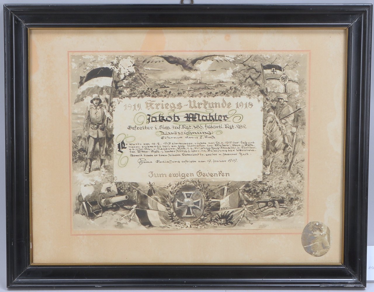 EK II-Verleihungsurkunde 1914/1918 (postmortem), hinter Glas gerahmt