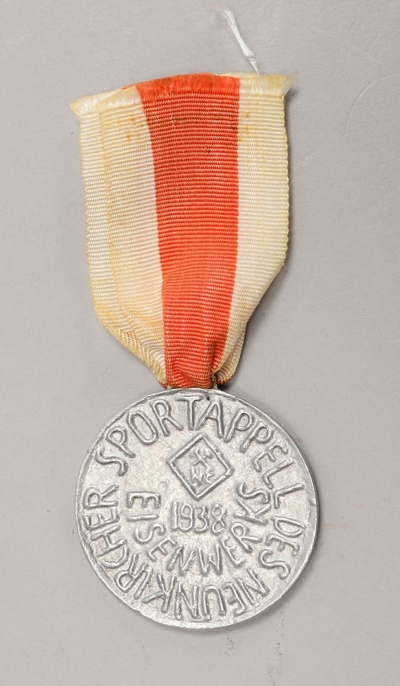 Militaria-Sammlerstück ('II. WK'): Plakette, 'Sportappell des Neunkircher Eisenwerks, 1938'