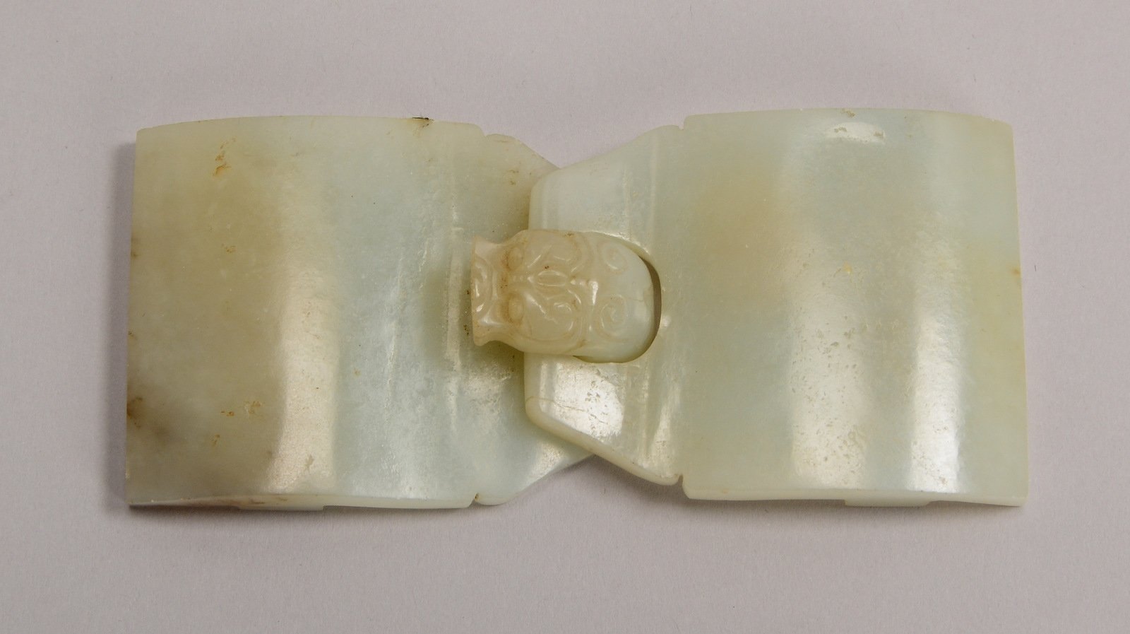 Gürtelschnalle (China), Jade, 2-teilig - aus Sammlungsauflösung
