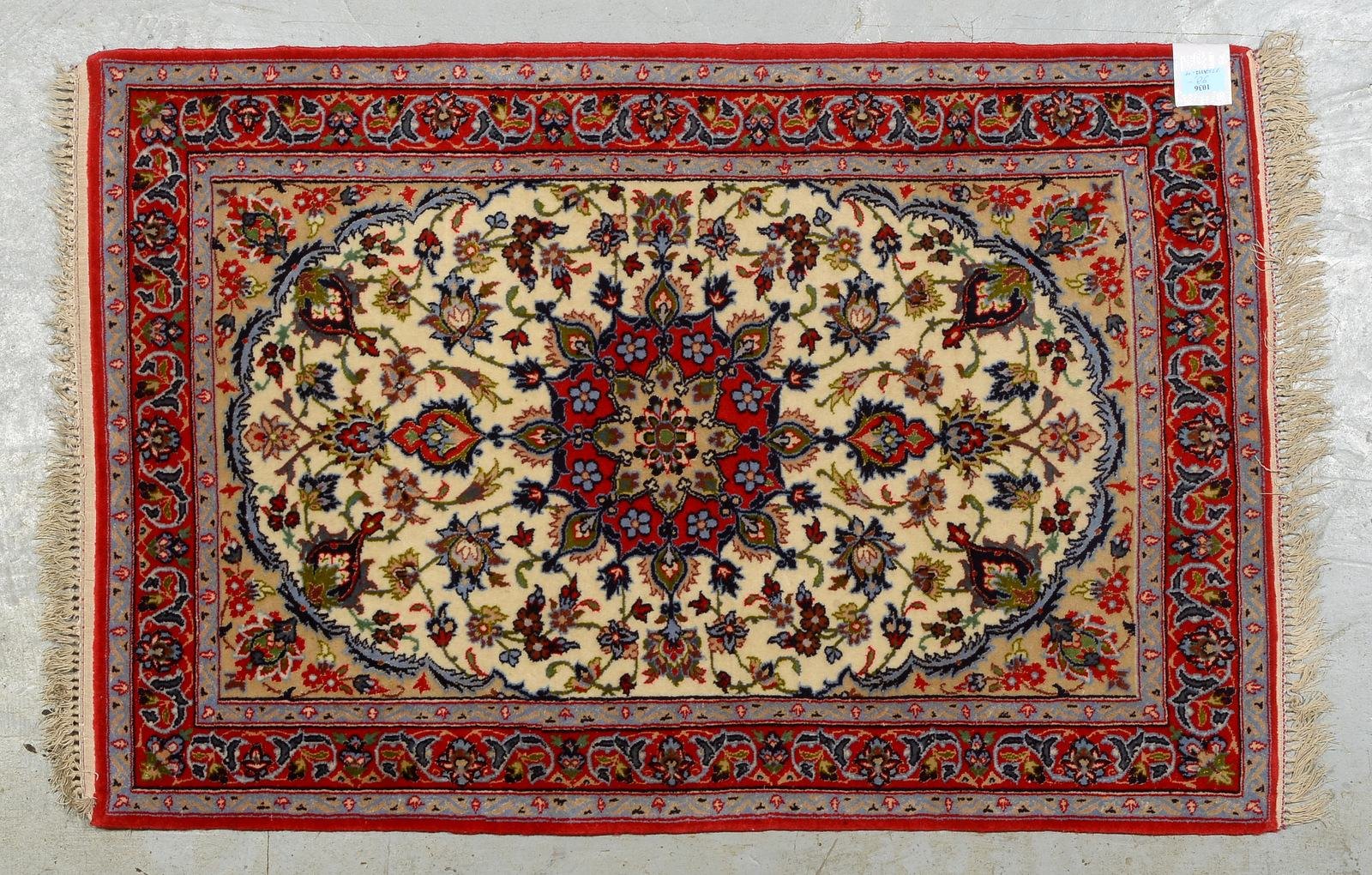Orientteppich, Wolle auf Seide, sehr feine Kn., Flor in gutem Zust.; Maße 107 x 71 cm