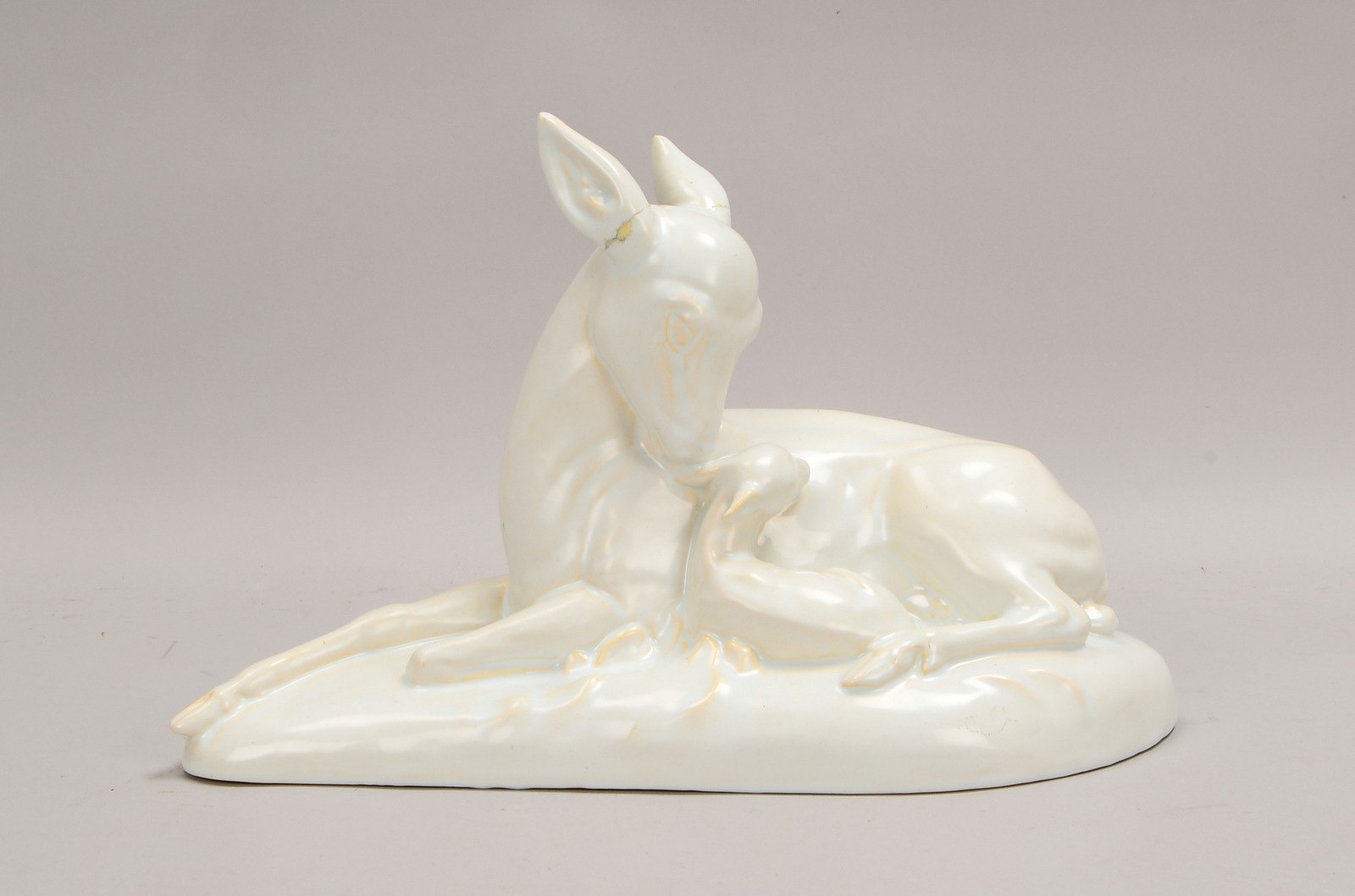 Jacob Kalscheuer & Cie., gr. Tierfigur, 'Rieke mit Kitz', Entw. Hans Lehmann, sign.
