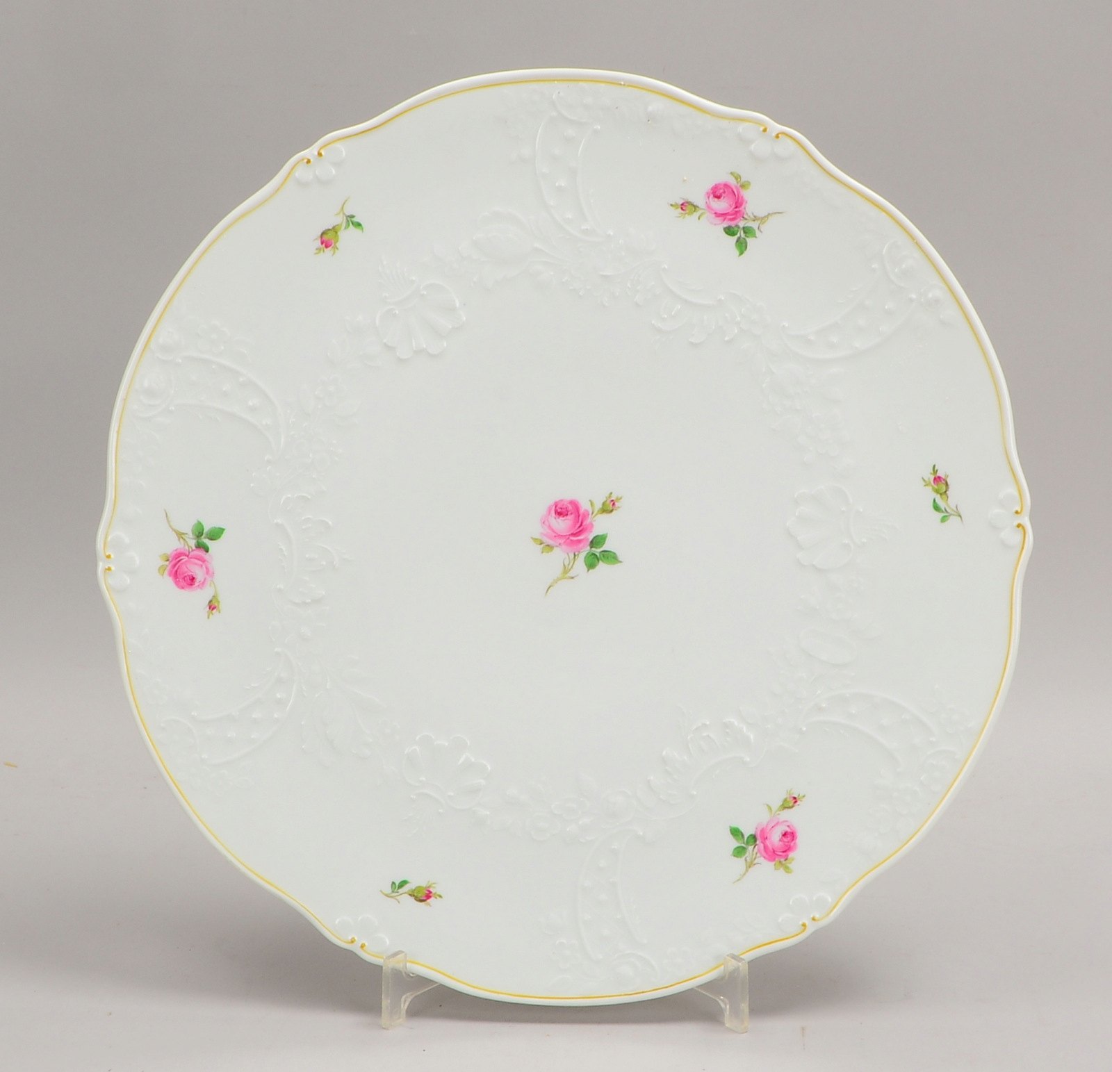 Meissen (I. Wahl), Tortenplatte, Dekor 'Streuröschen'; Durchmesser Ø 38 cm