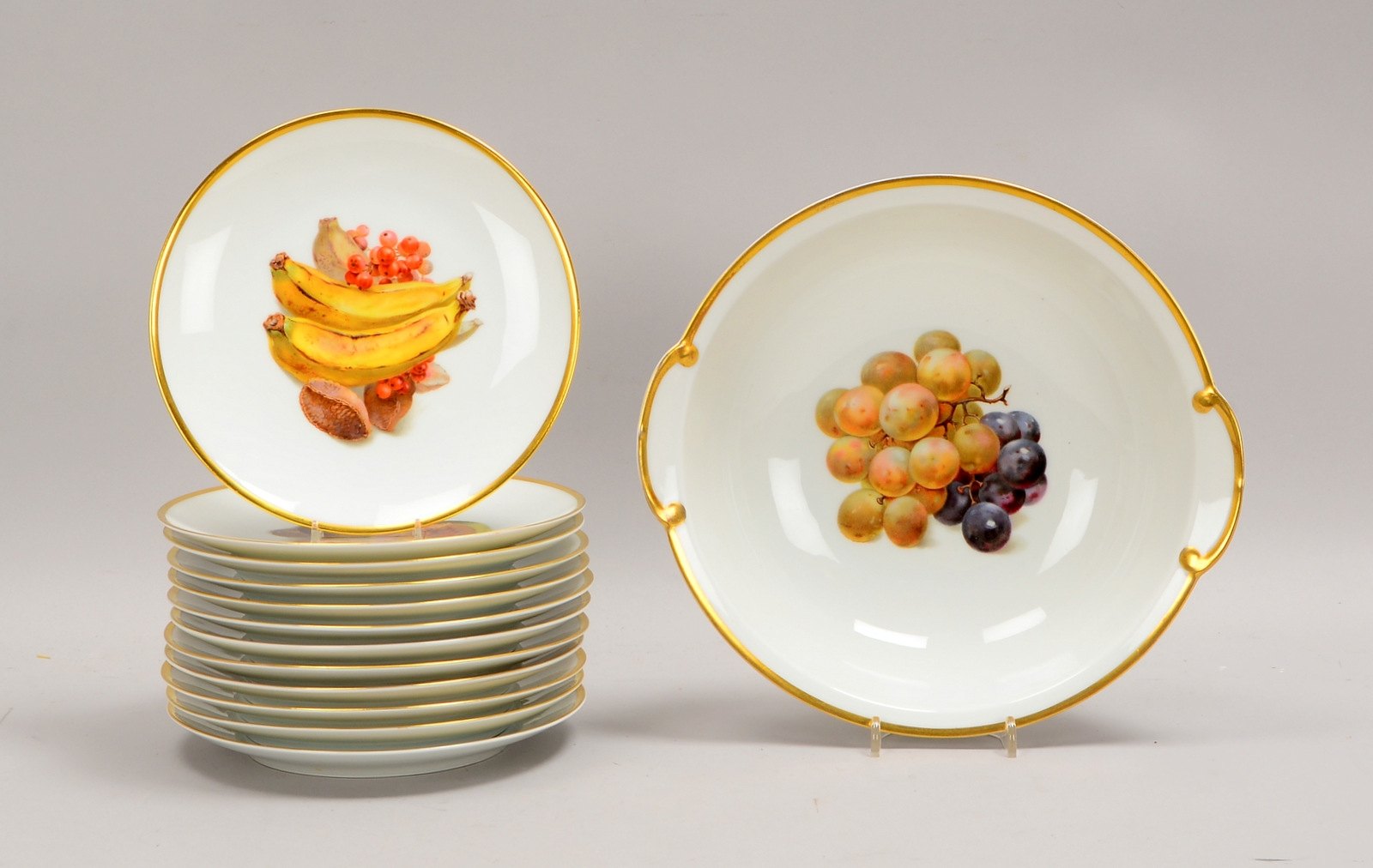 Thomas Porzellan (alt), Obst-Anbietset: Schale mit 12x Tellern, mit Goldstaffage
