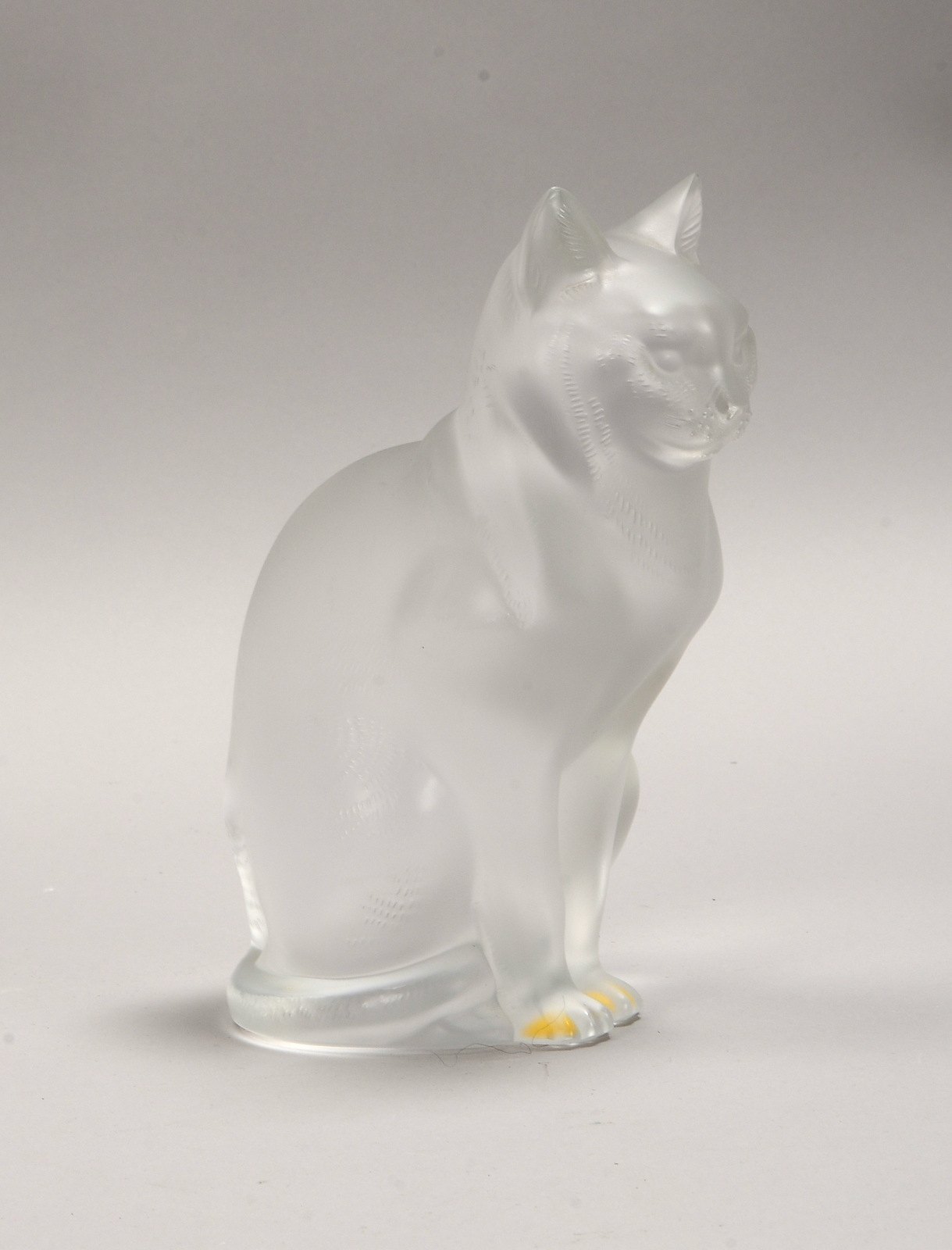 Lalique/France, Glasfigur, 'Sitzende Katze', plastische Ausf., signiert; Höhe 21 cm