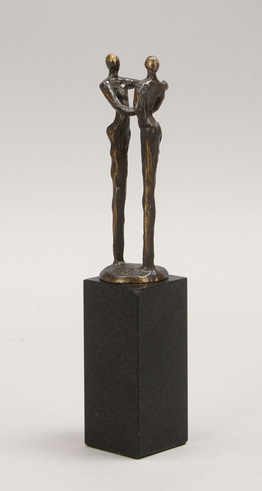 Bronzeskulptur, 'Die Begrüßung', auf der Plinthe sign., auf Marmorsockel; Höhe 18,5 cm