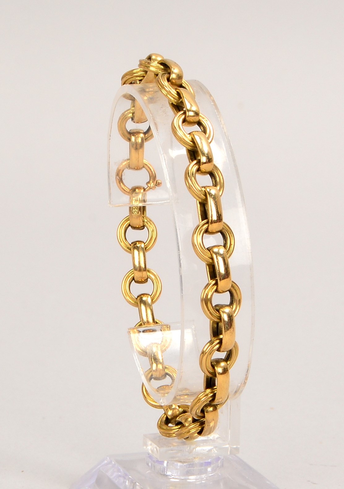 Armband, 333 GG (gest.), runde/längsovale Glieder, Federringschließe; Gew. 11,60 g