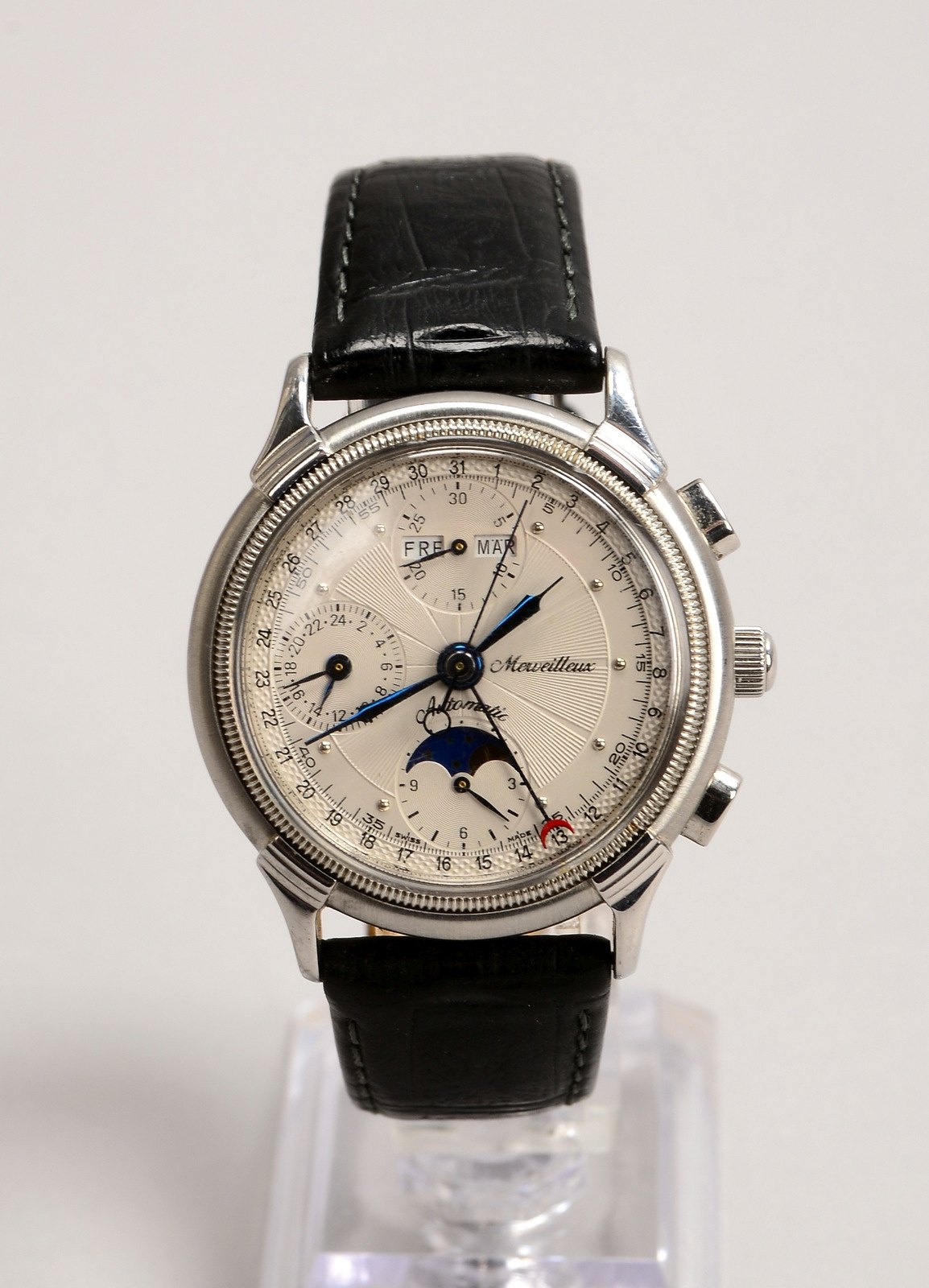 HAU Merveilleux, Automatik, Stahlgeh./Lederarmband, Tages-/Monatsanz. - läuft an