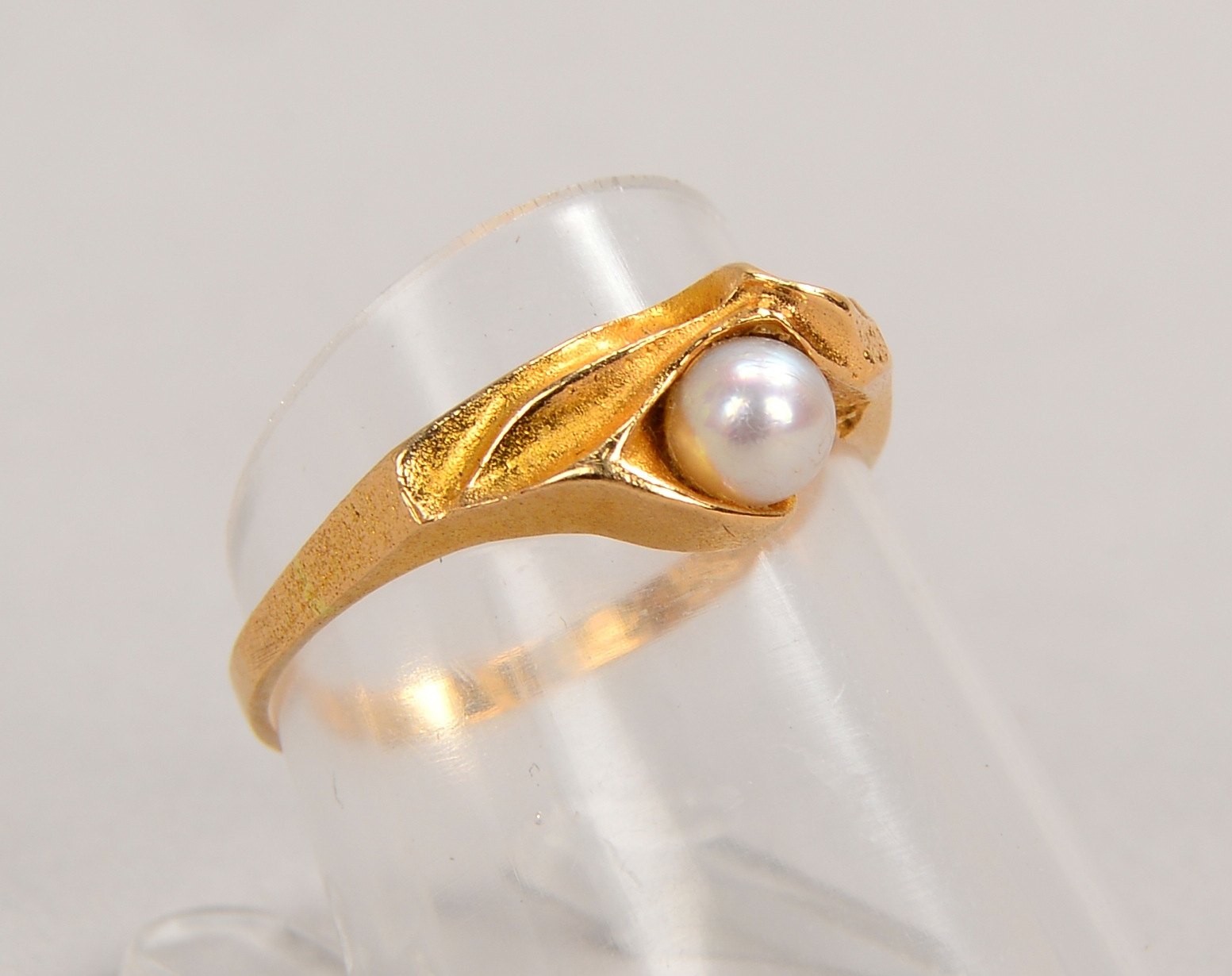 Lapponia, Designerring, 585 GG (gest.), mit einzelner Perle; RG 54, Gewicht 2,15 g