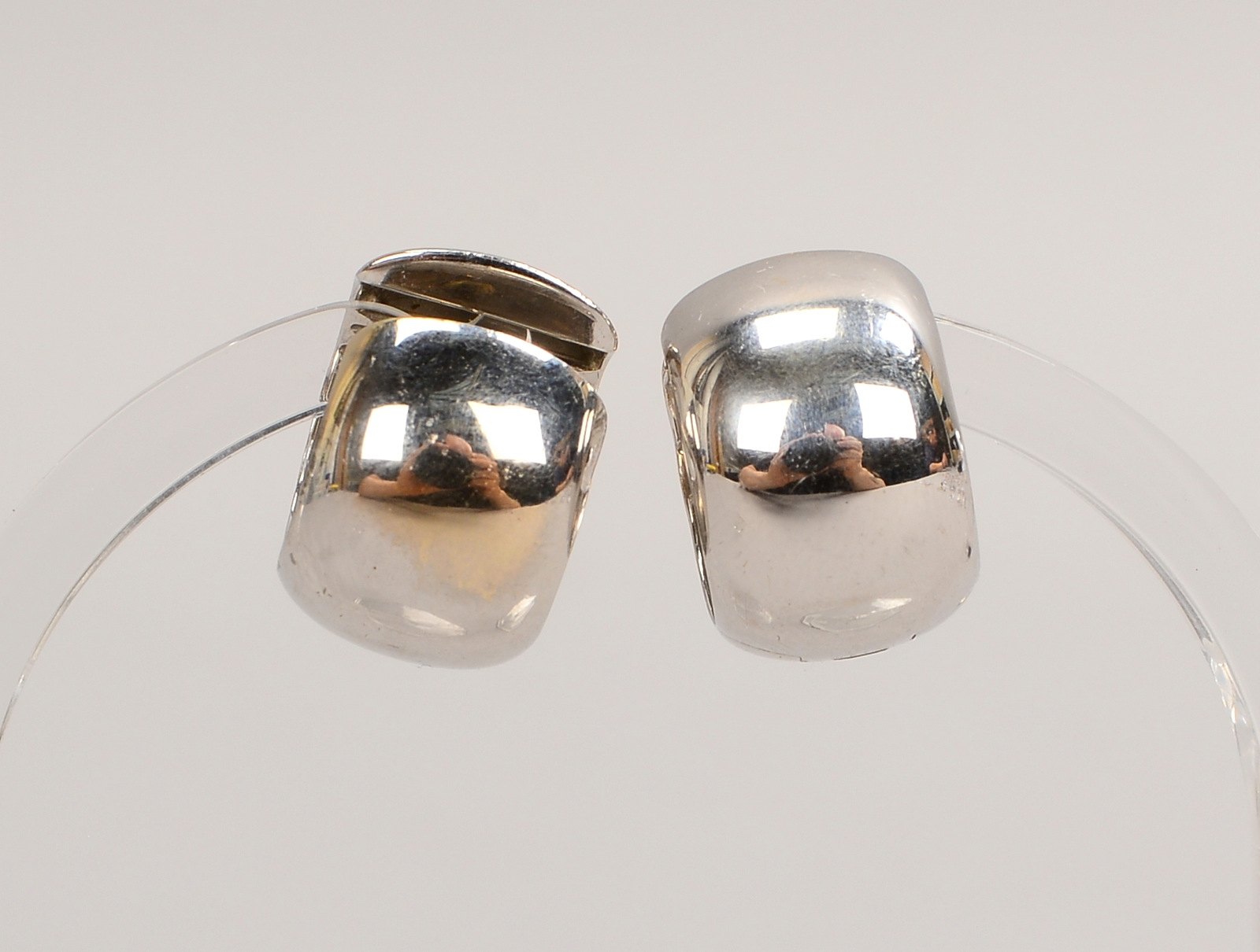 Creolen-Ohrstecker, 585 WG (gest.), scharniert; Breite 11 mm, Ø 18 mm, Gew. 8,8 g