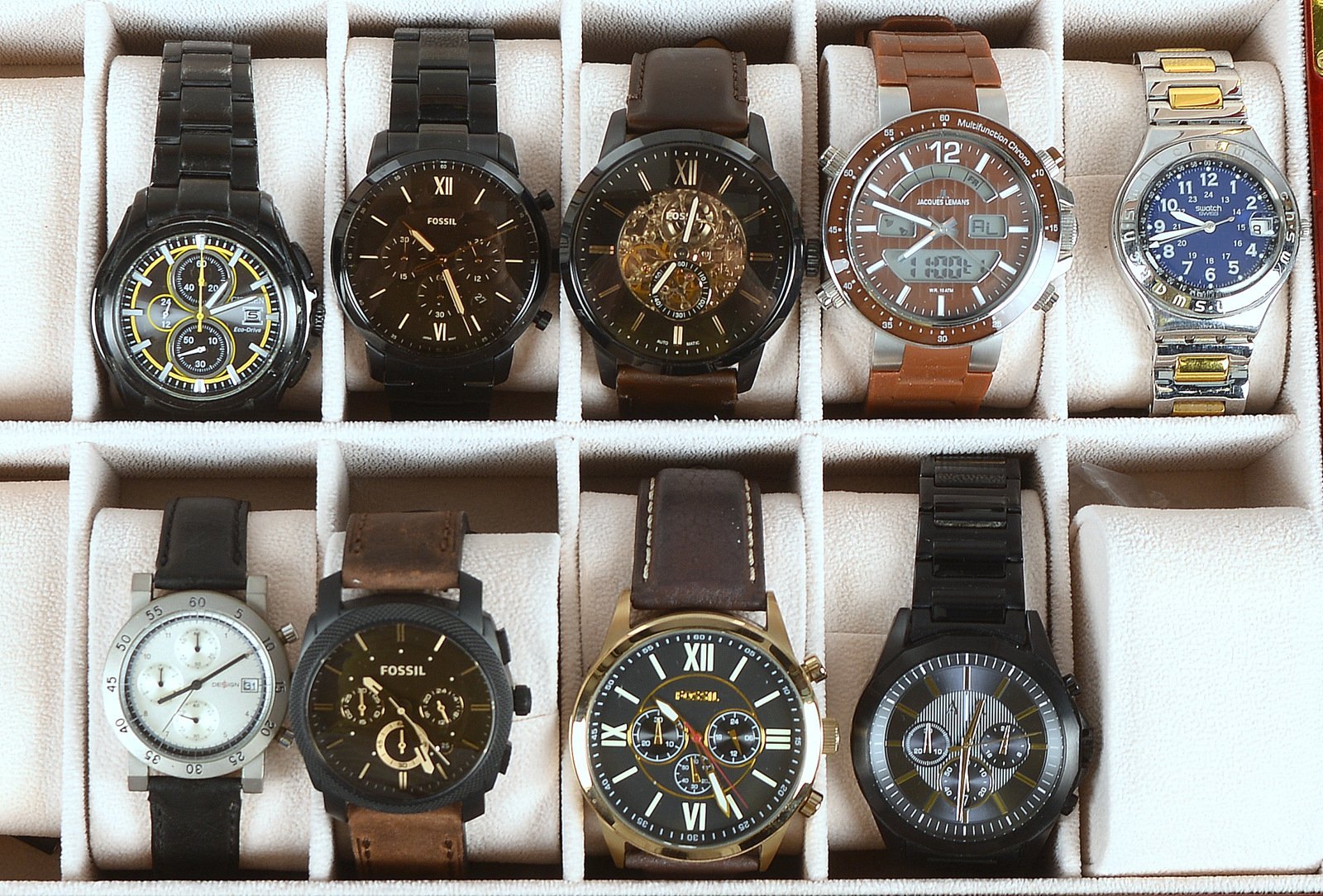 9 Armbanduhren: 4x Fossil, und Jacques Lemans, Citizen, Design, Armani, Swatch