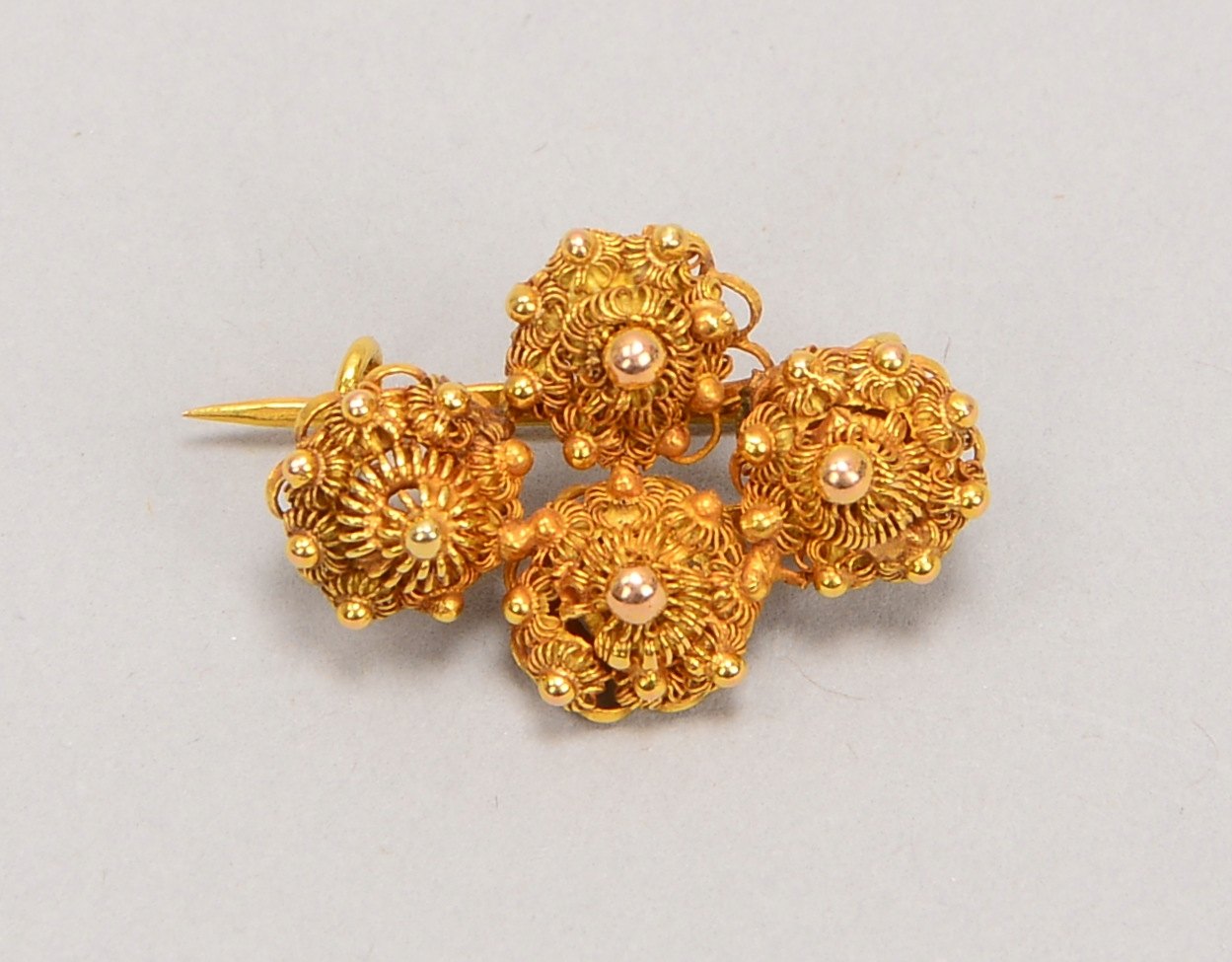 Brosche, Trachtenschmuck, 585 GG (geprüft); Länge 2 cm, Gewicht 2,40 g
