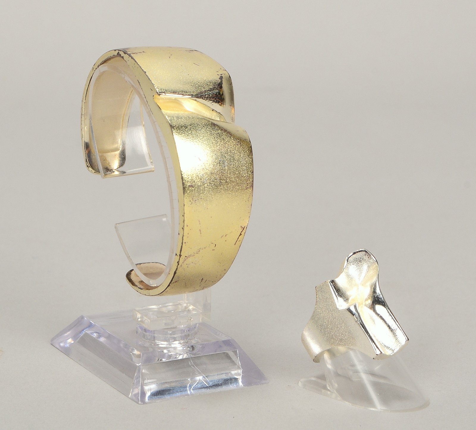 Lapponia, Schmuckset, 925 Silber, 2-tlg.: Armspange und Ring; Gew. zus. ca. 57 g