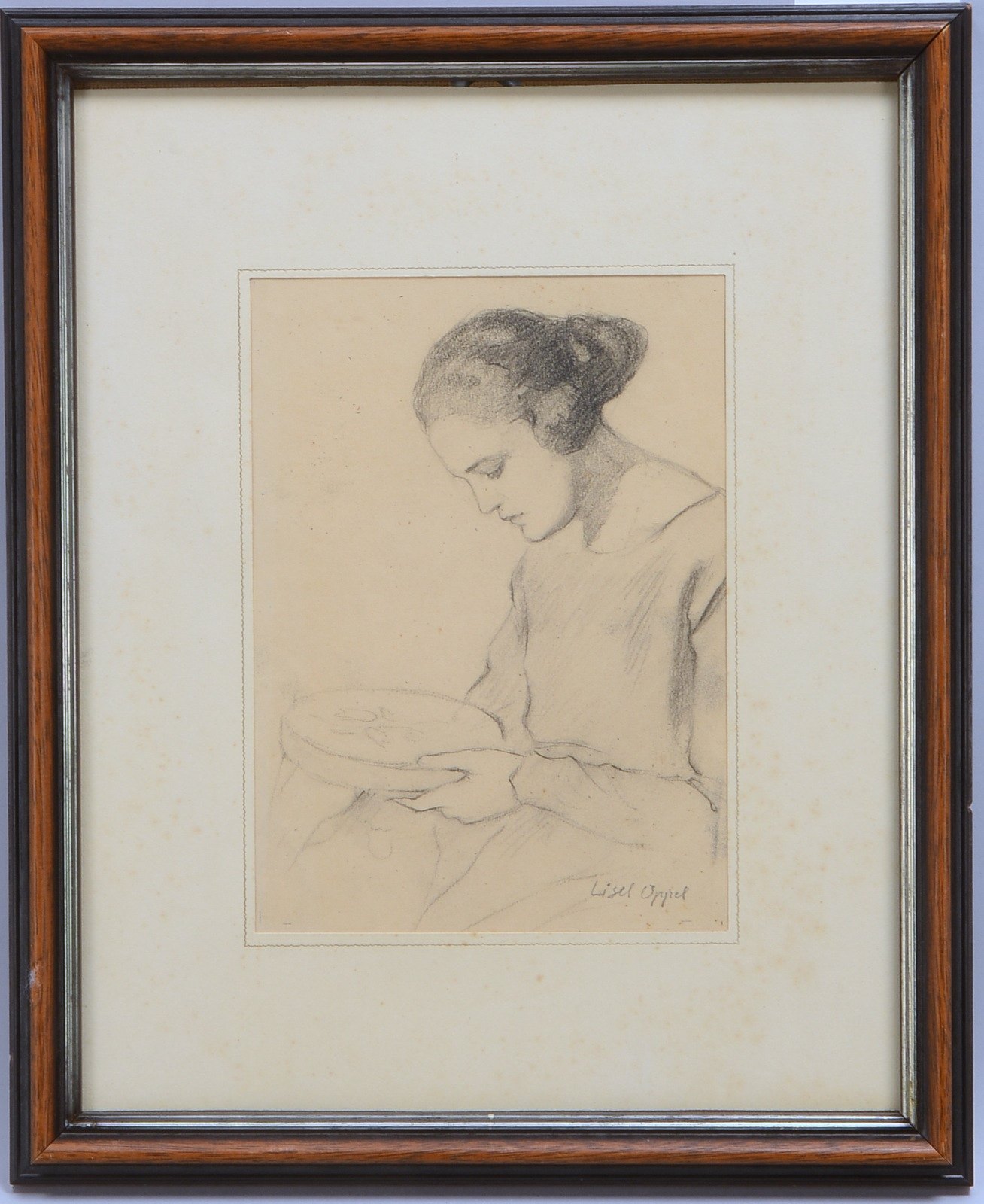 Oppel, Lisel, 'Frau mit Stickrahmen', Bleistift/Papier, unten re. sign., unter PP hinter Glas