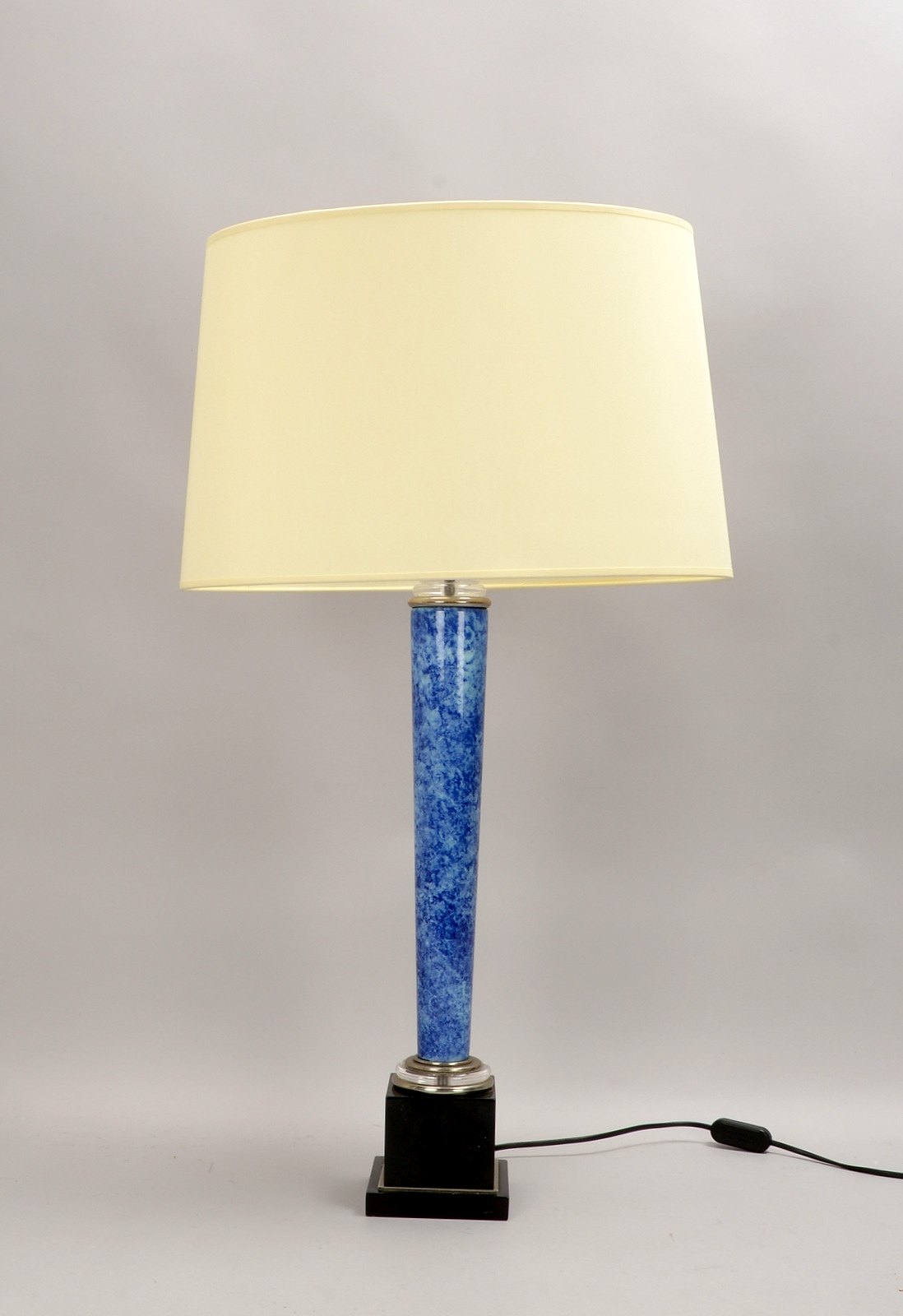 Sigma, Tischlampe (im Art déco-Stil), 2-fl., mit Schirm, Entw- Paolo Granchi