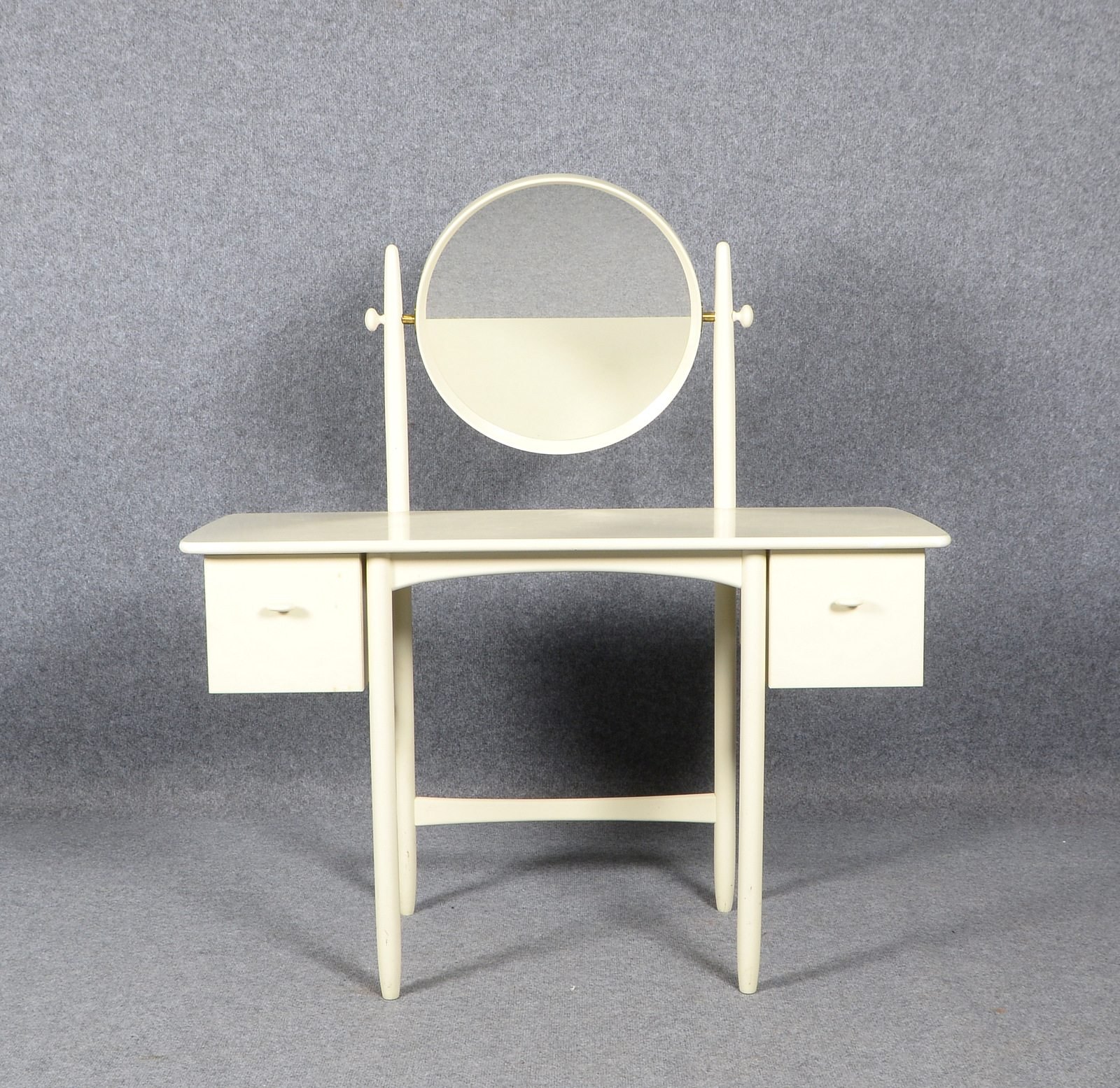 Bodafors, Designer-Schminktisch, weiß gef., mittig mit Spiegel/seitl. 2x Schübe