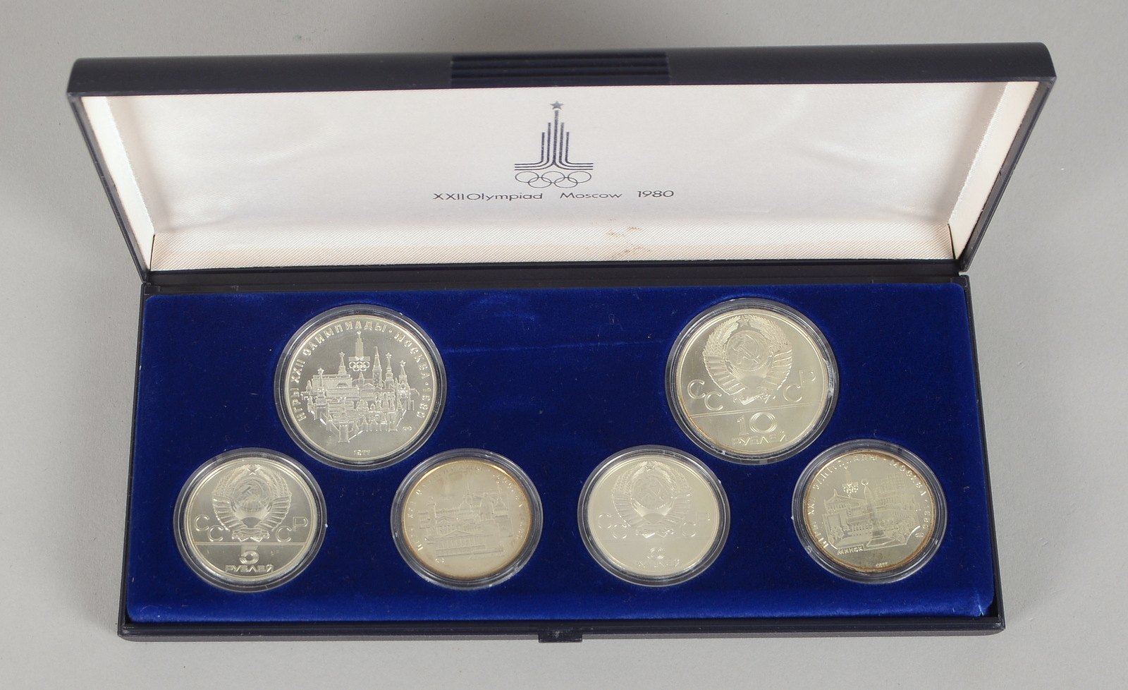 Silbermünzen, 'XXII. Olympiade Moskau': 2x '10 Rubel' und 4x '5 Rubel', im Etui
