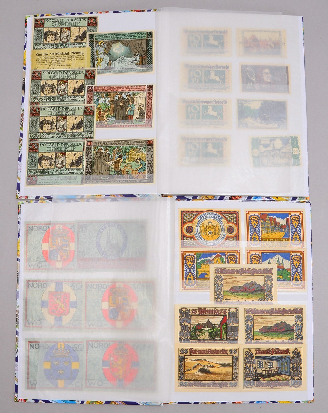 Kleine Sammlung 'Notgeld'/'Städtegeld', ca. 257 Scheine, in 2x Alben gesammelt