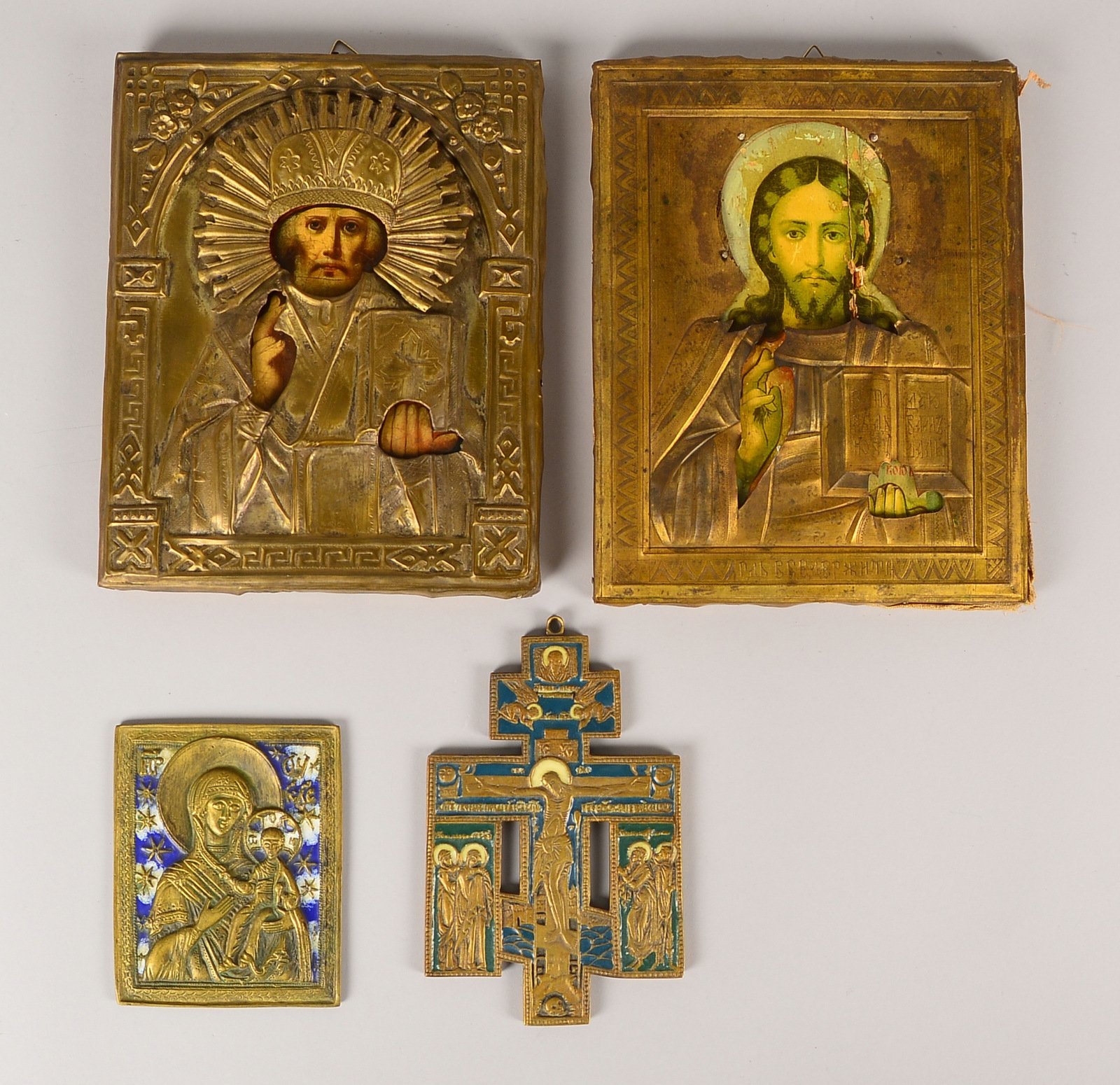 4 antike Ikonen, 'Christl. Szenen': 2x mit Oklad, und 2x Reiseikonen (Russland), Bronze
