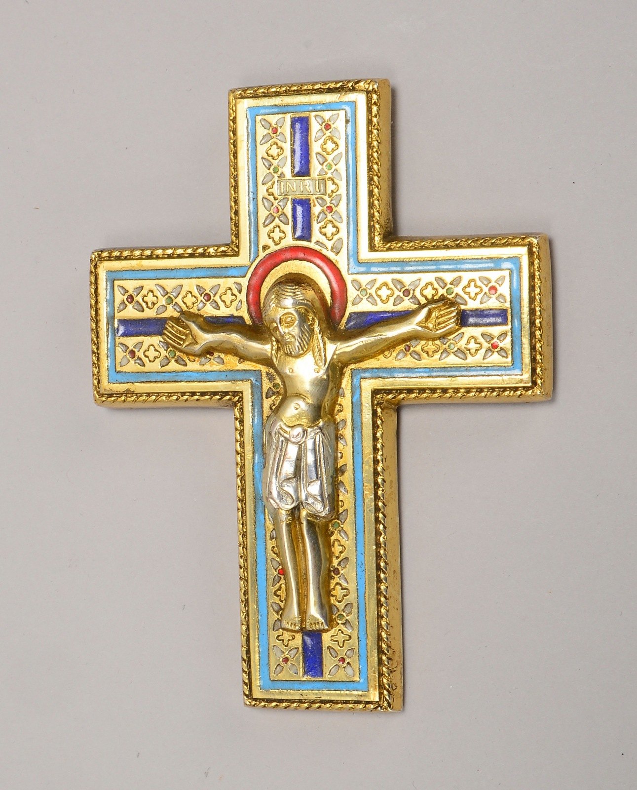 Morato, Modesto, Bronze-Kreuz, partiell emailliert/versilbert, verso bez.