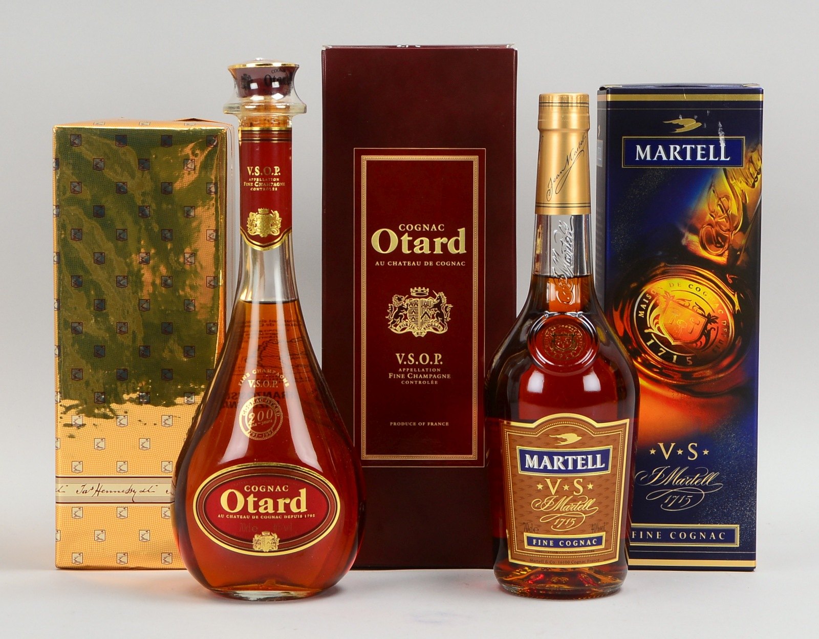Sammler-Cognac, 3 Fl.: je 1x Hennessy, Otard und Martell, jew. 40% Vol., in OVP