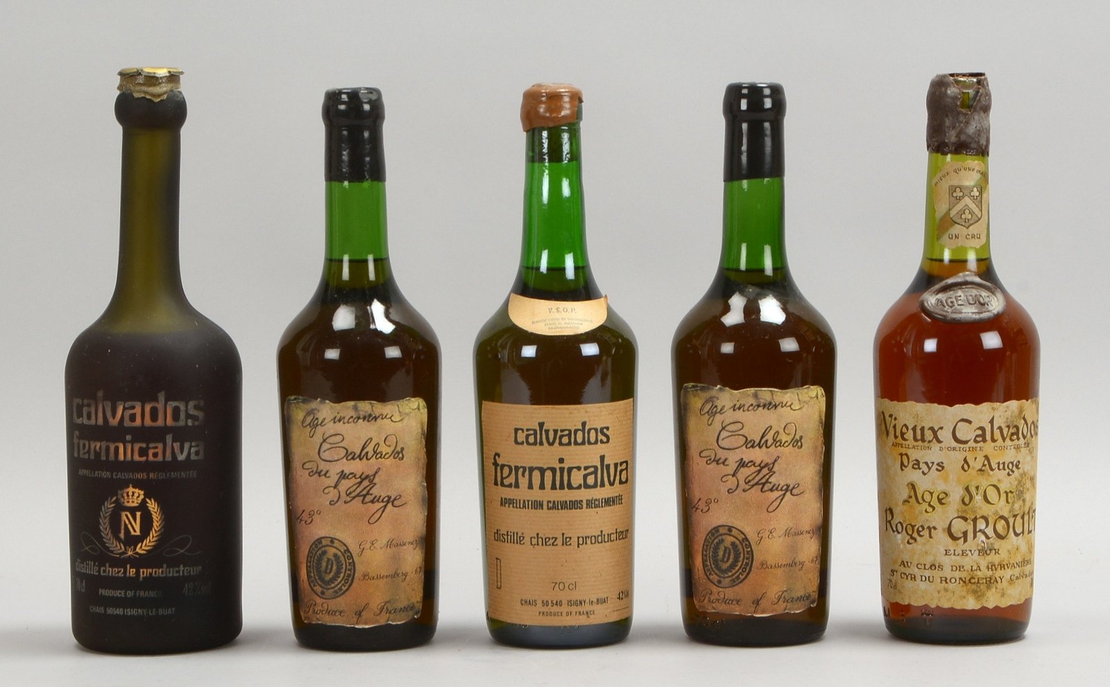 Sammler-Spirituosen, 5 Fl.: Calvados Fermicalva, und Calvados Du pays d'Auge