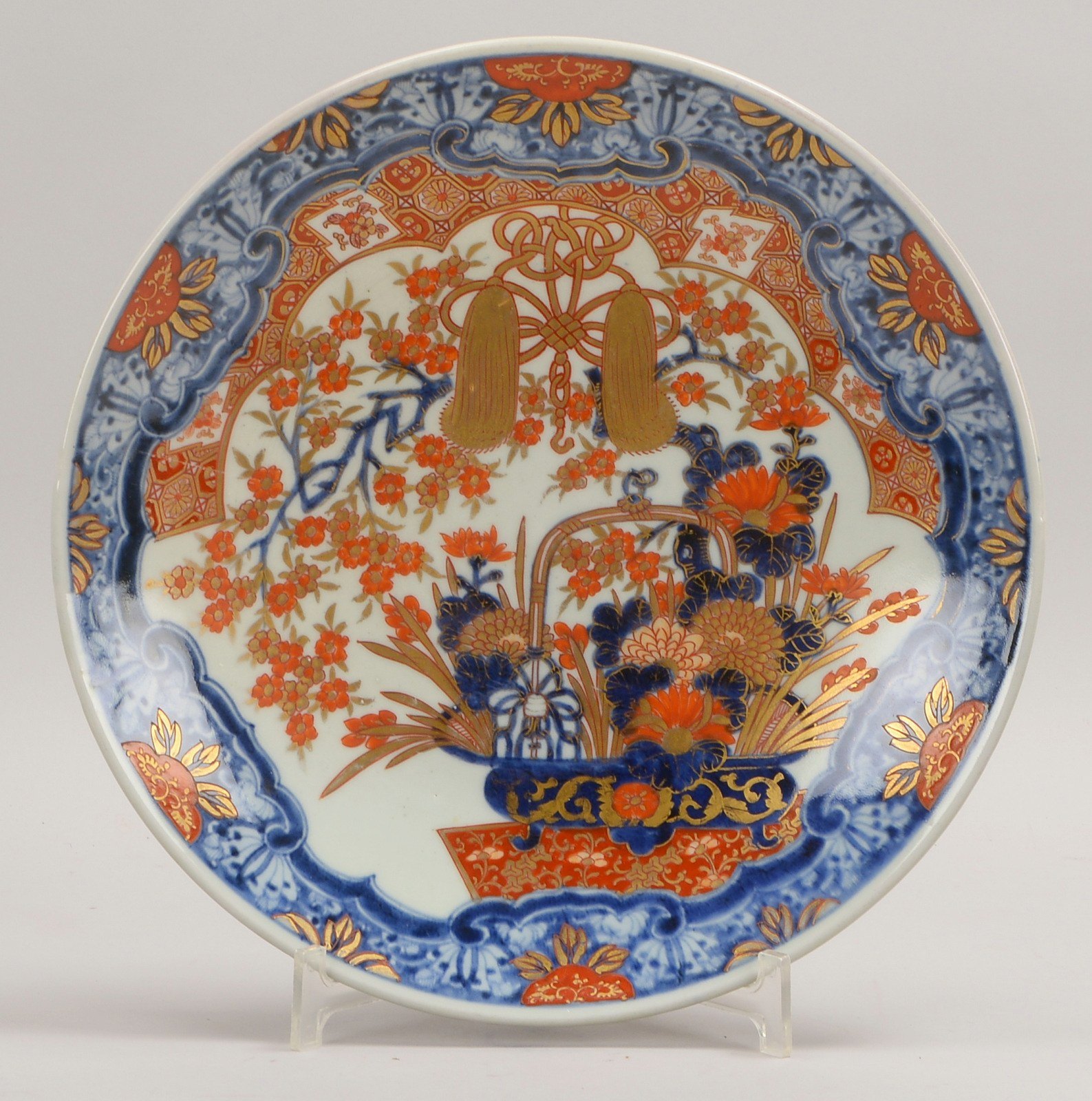 Schale/gr. Teller, Imari-Arbeit, Unterglasur in Rot/Blau, goldstaff., 8-f. gemarkt