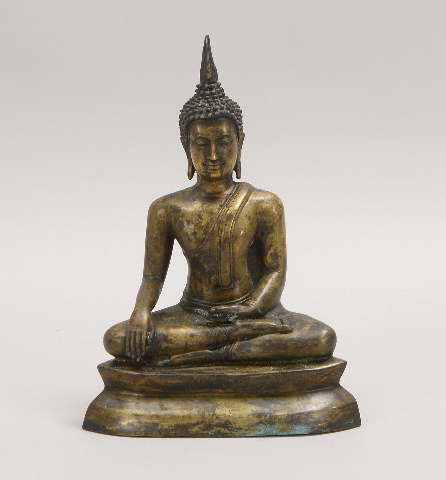 Bronzeskulptur, 'Sitzender Buddha', Hohlguss-Figur sandgefüllt; Höhe 21 cm