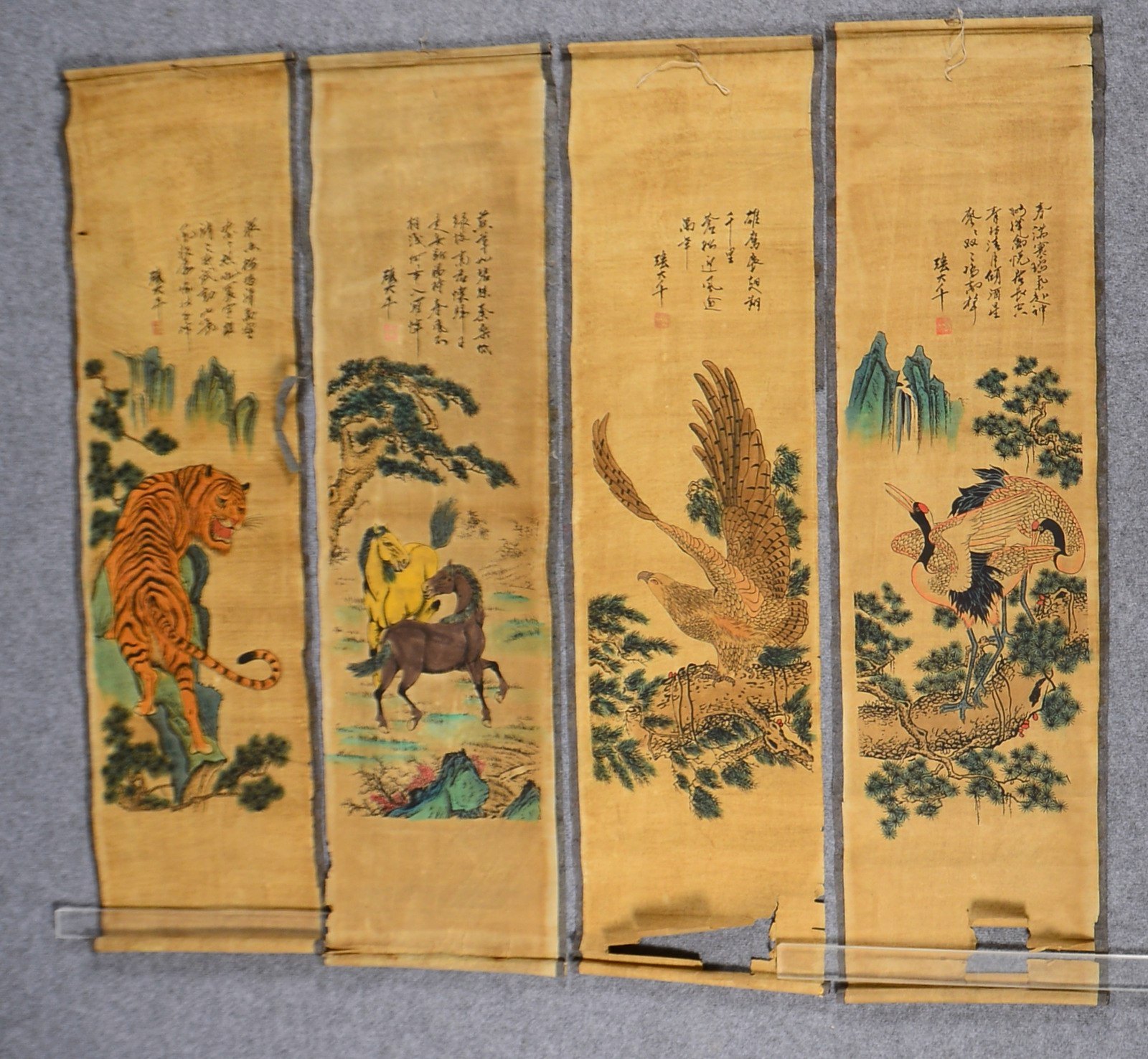 4 Rollbilder, 'Vier Jahreszeiten', Tuschezeichnungen, sign./gest.; Maße ca. 130 x 36 cm
