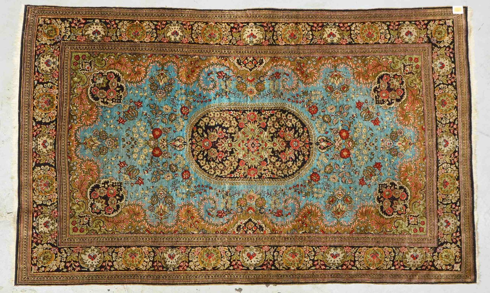 Ghom, Seide auf Seide, feine Knüpfung, Flor in gutem Zustand; Maße 222 x 137 cm