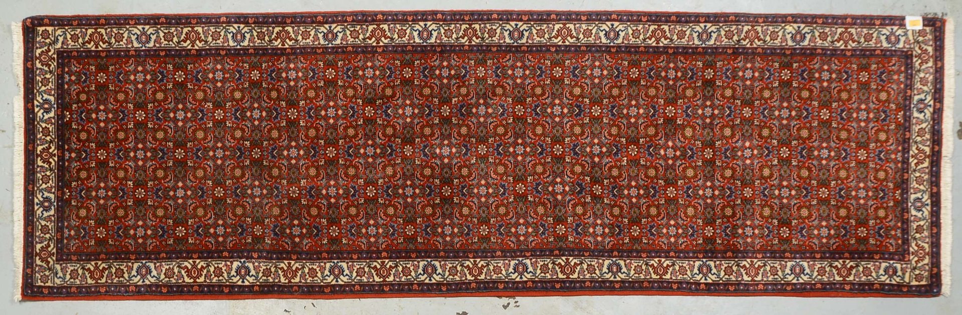 Bidjar-Galerie, feste mittelfeine Kn., hochflorig, Flor in gutem Zustand; Maße 294 x 92 cm