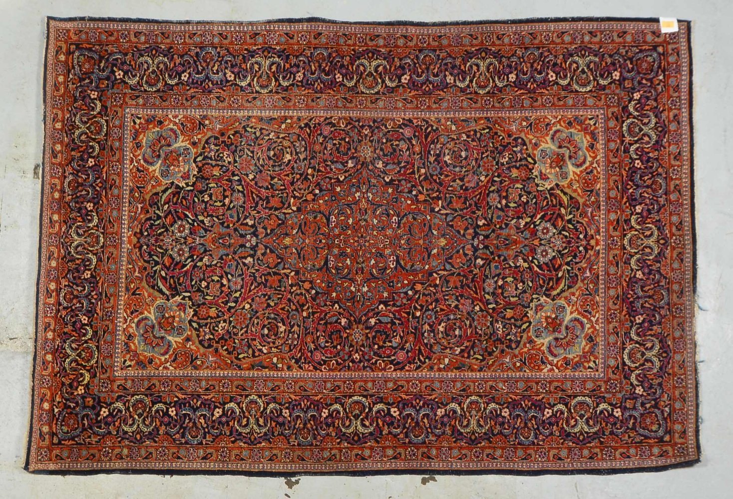Keshan-Orientteppich, mittelfeine bis feine Kn.; Maße 205 x 144 cm (mit Gebrauchssp.)
