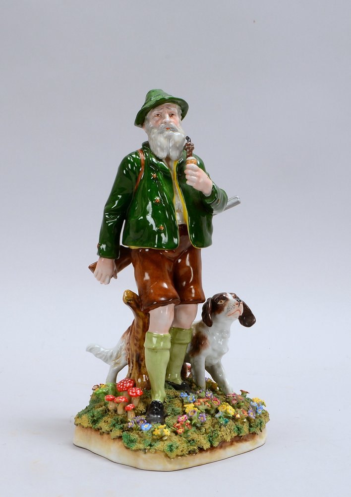 Schierholz, Porzellanfigur, 'Jäger mit Hund', Figur polychromiert; Höhe 29 cm