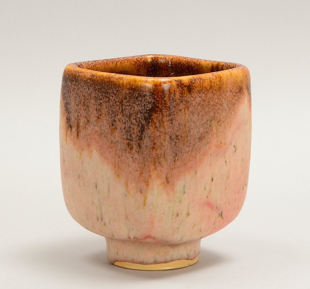 Koppenhöfer, R., Künstler-Keramikvase, im Boden mit Künstlersignet; Höhe 15 cm