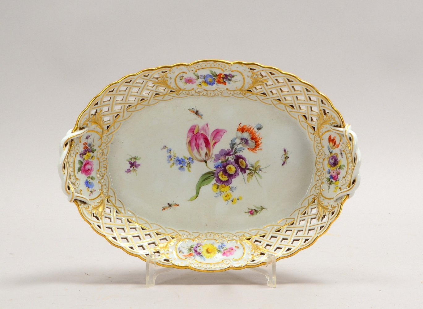 Meissen-Durchbruchschale, Blumenbouquets, mit Goldrand, 2x Handhaben