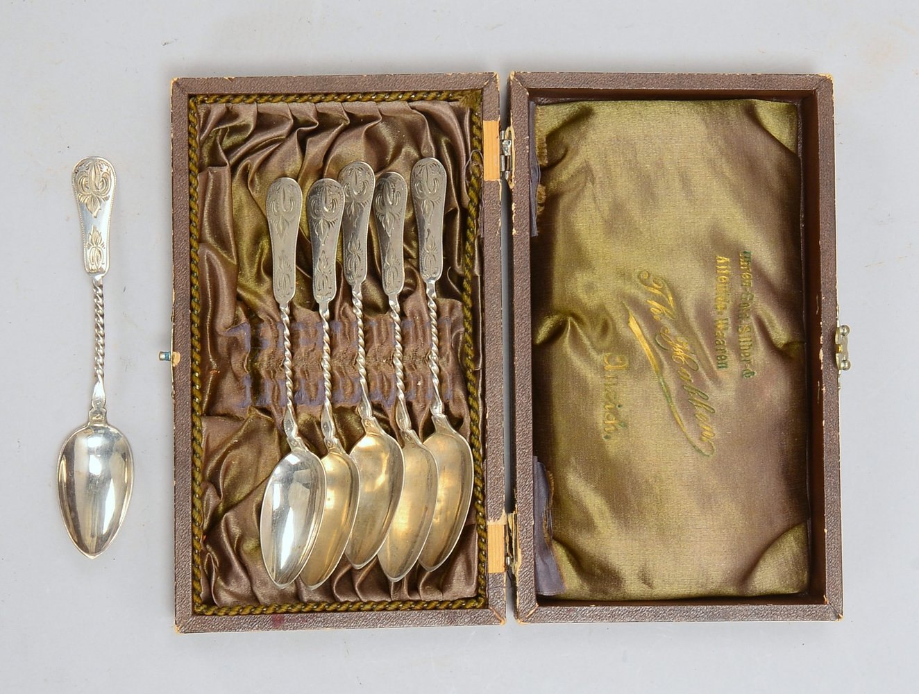6 Teelöffel (Friesland), 800 Silber, mehrf. punz., in original Holzschachtel; Gew. 66 g