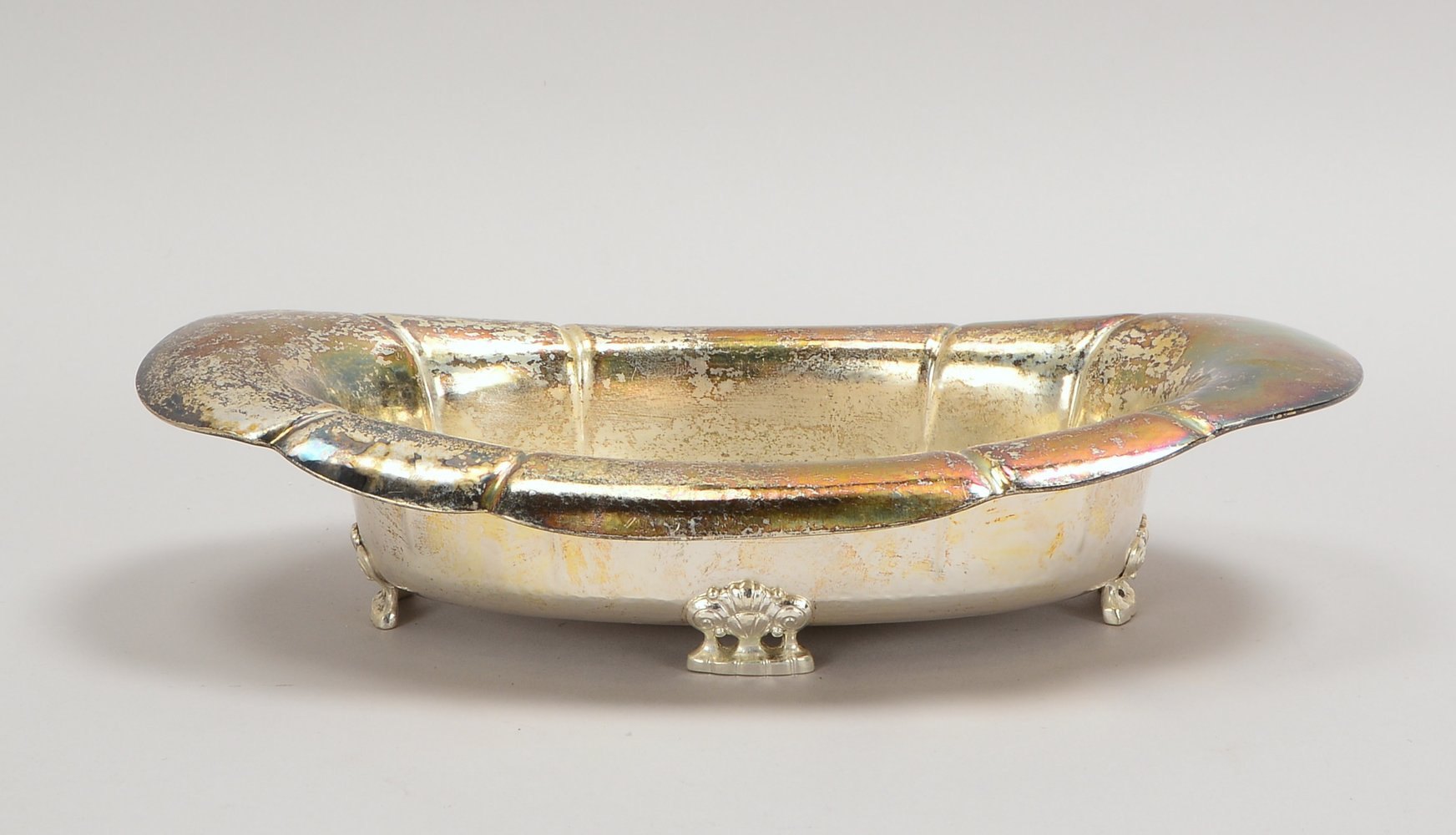 B.W.K.S., Brotschale, 830 Silber, ovale Form, profil. Wandung, auf 4x Füßen; Gew. 420 g