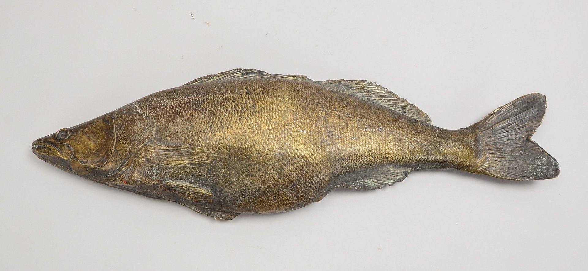 Bronzeskulptur, 'Zander', unsigniert, detaillreiche naturalistische Ausführung; Länge 74 cm